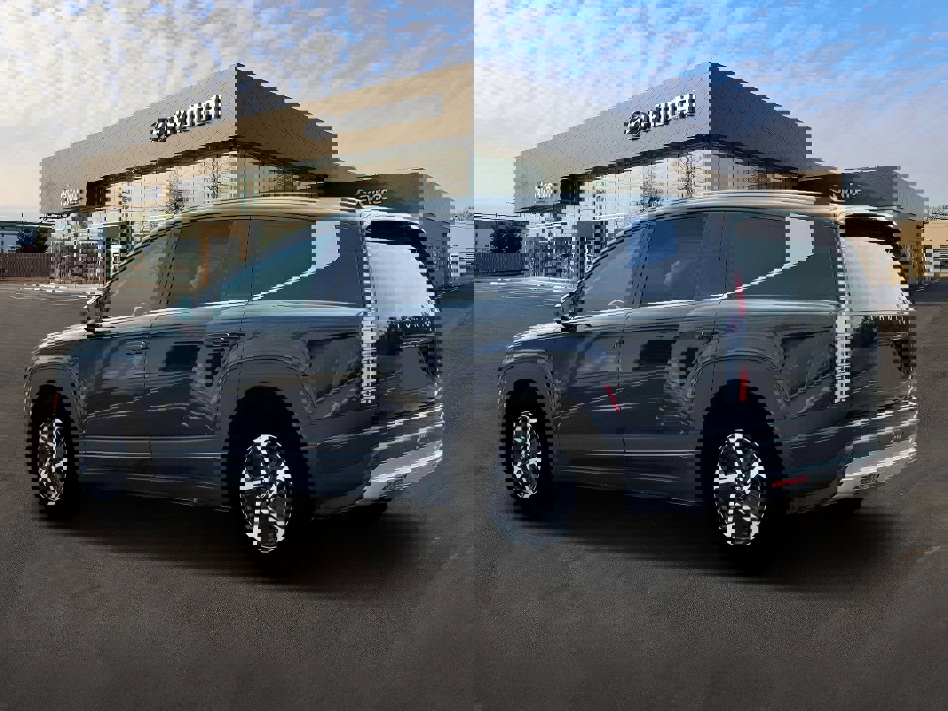 New 2026 Hyundai Ioniq 9 SE image 4