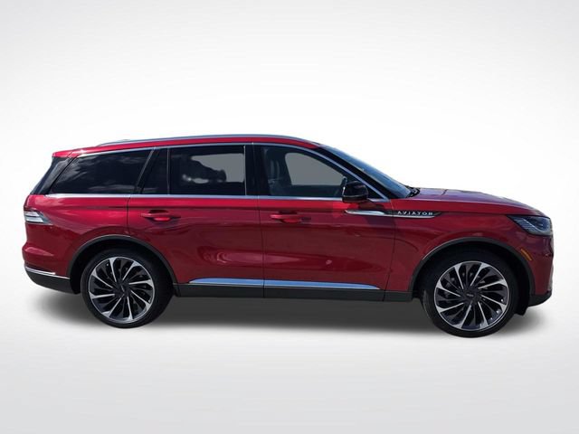 New 2026 Lincoln Aviator Reserve w/ Luxury Package RWD image 2