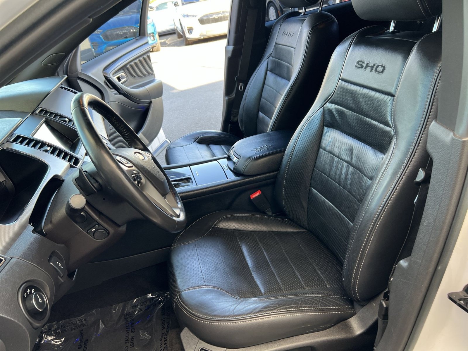 Used 2018 Ford Taurus SHO AWD/4WD image 21