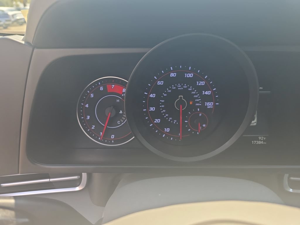 Used 2023 Hyundai Elantra SEL FWD image 14