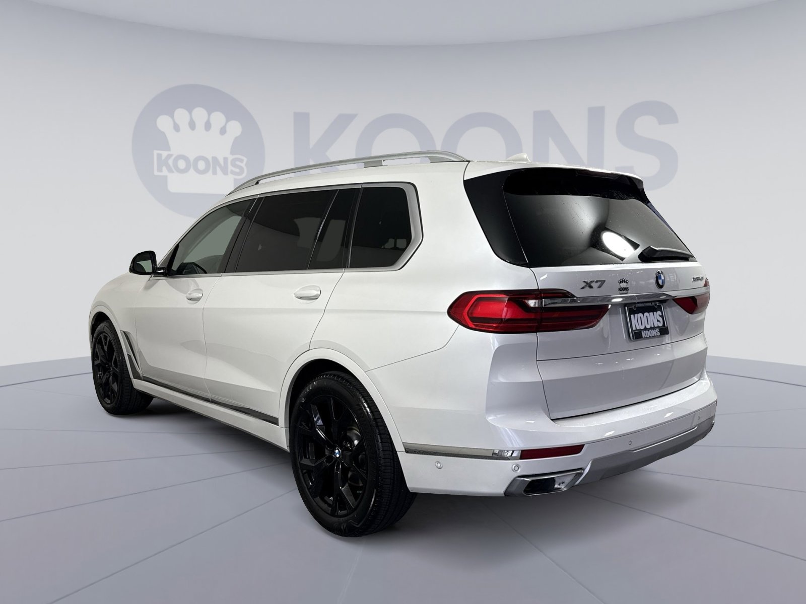 Used 2019 BMW X7 xDrive40i w/ Premium Package AWD/4WD image 4
