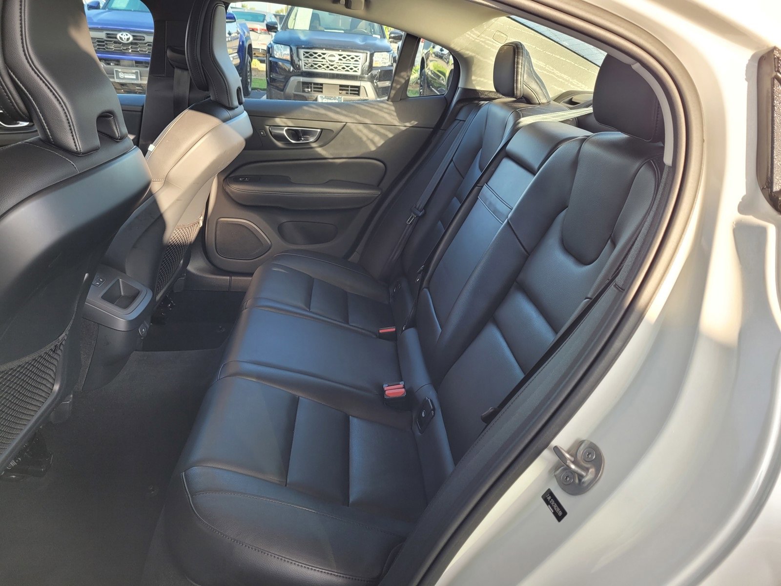 Used 2024 Volvo S60 B5 Core image 25