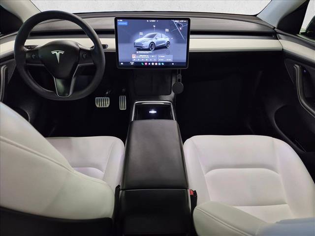 Used 2024 Tesla Model Y Performance AWD/4WD image 19