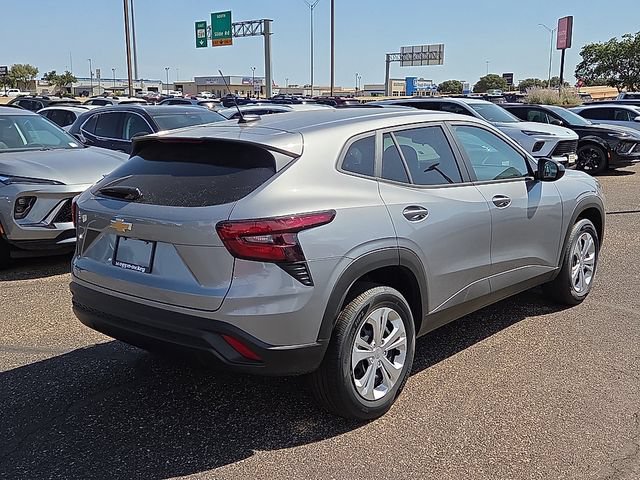 New 2026 Chevrolet Trax LS FWD image 3