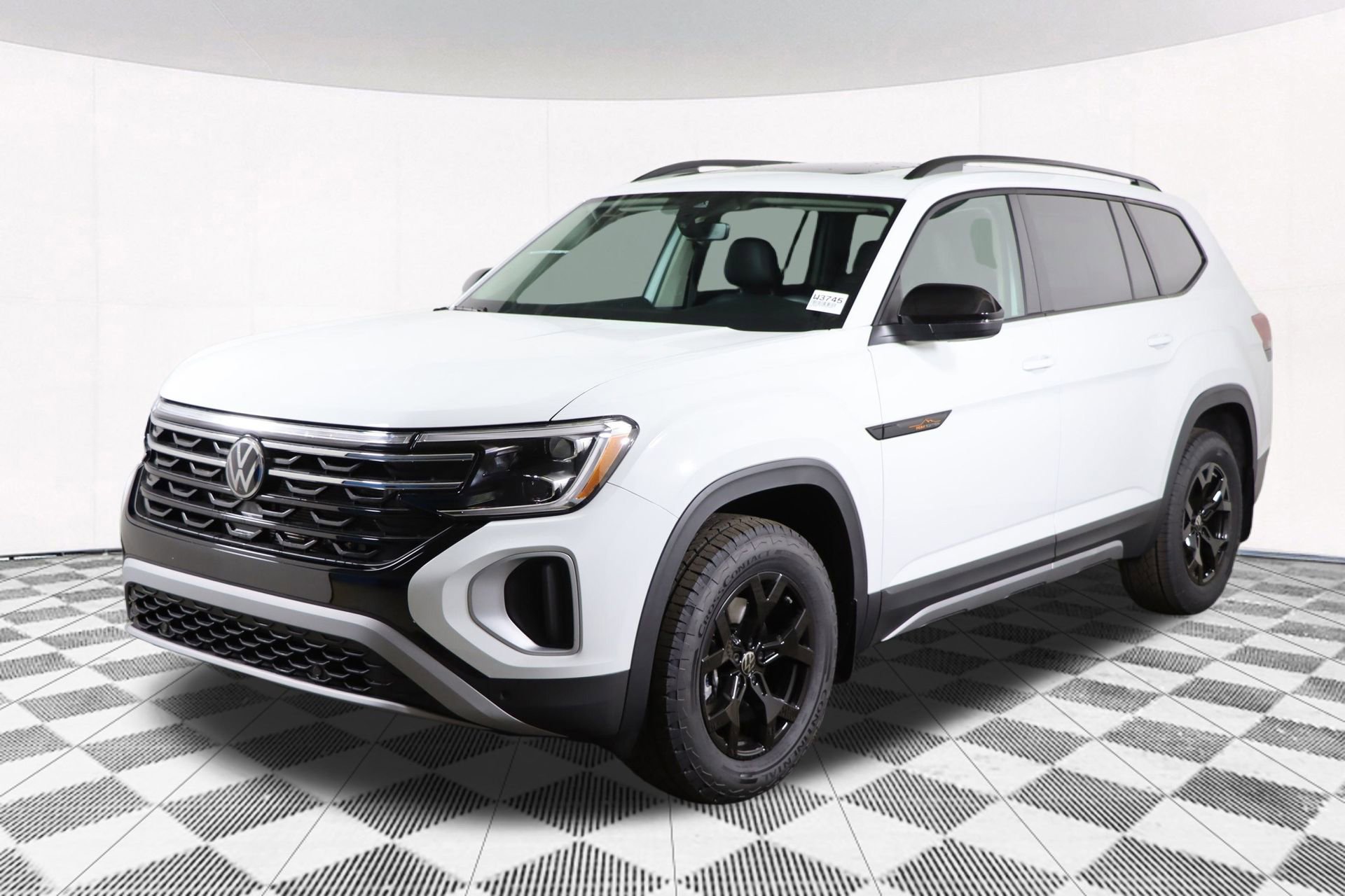 Used 2025 Volkswagen Atlas Peak Edition SE image 23