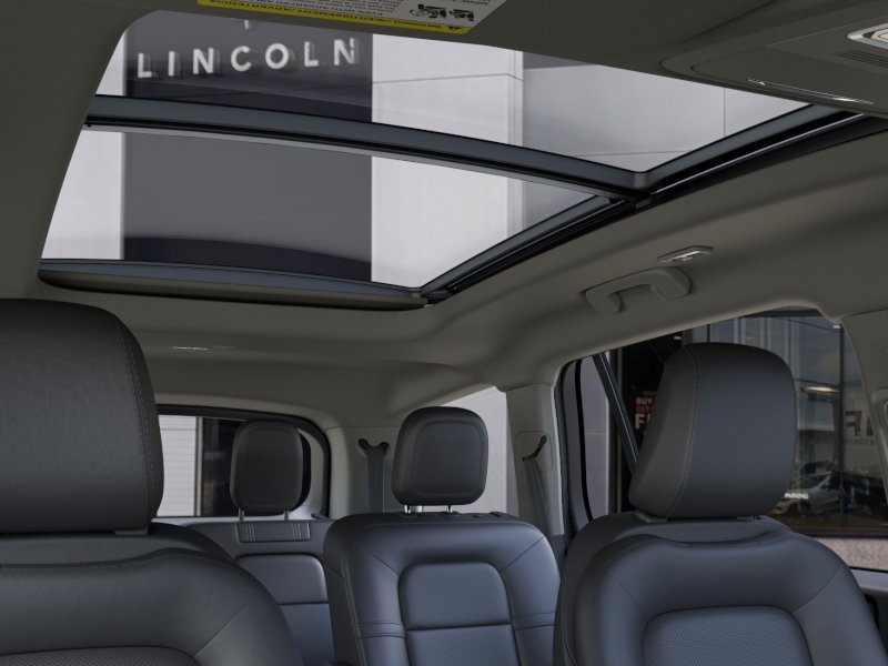 New 2026 Lincoln Aviator AWD w/ Jet Appearance Package image 22