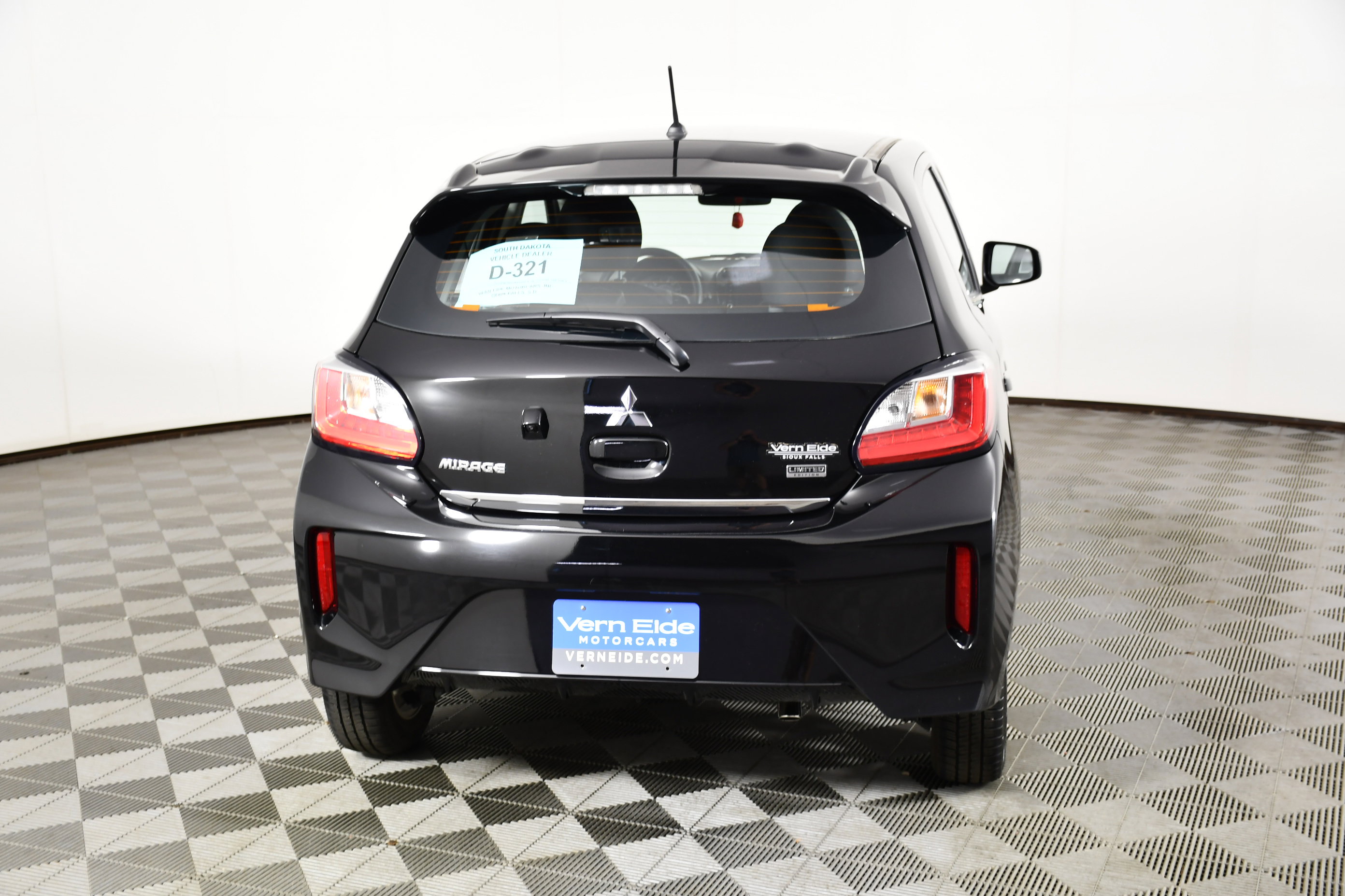 Used 2024 Mitsubishi Mirage LE FWD image 7