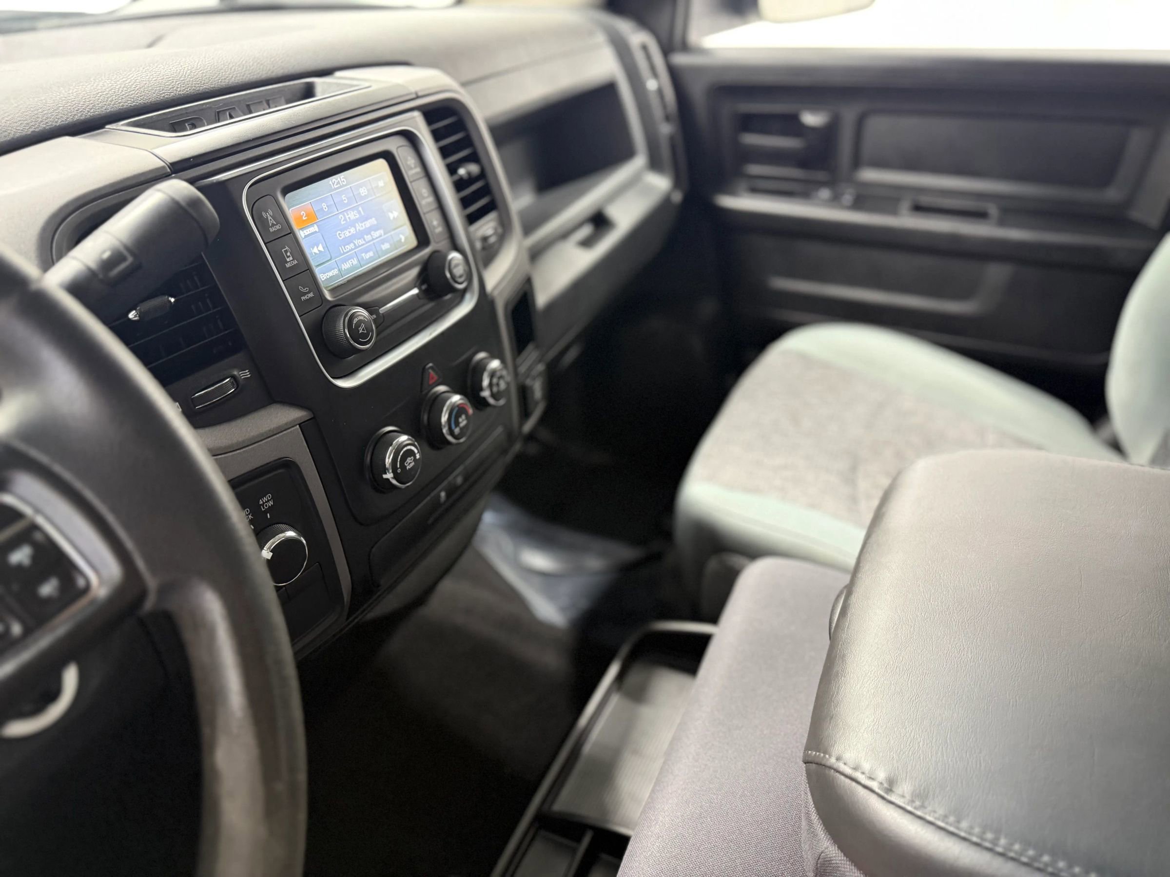 Used 2018 RAM 1500 SLT w/ Protection Group image 21