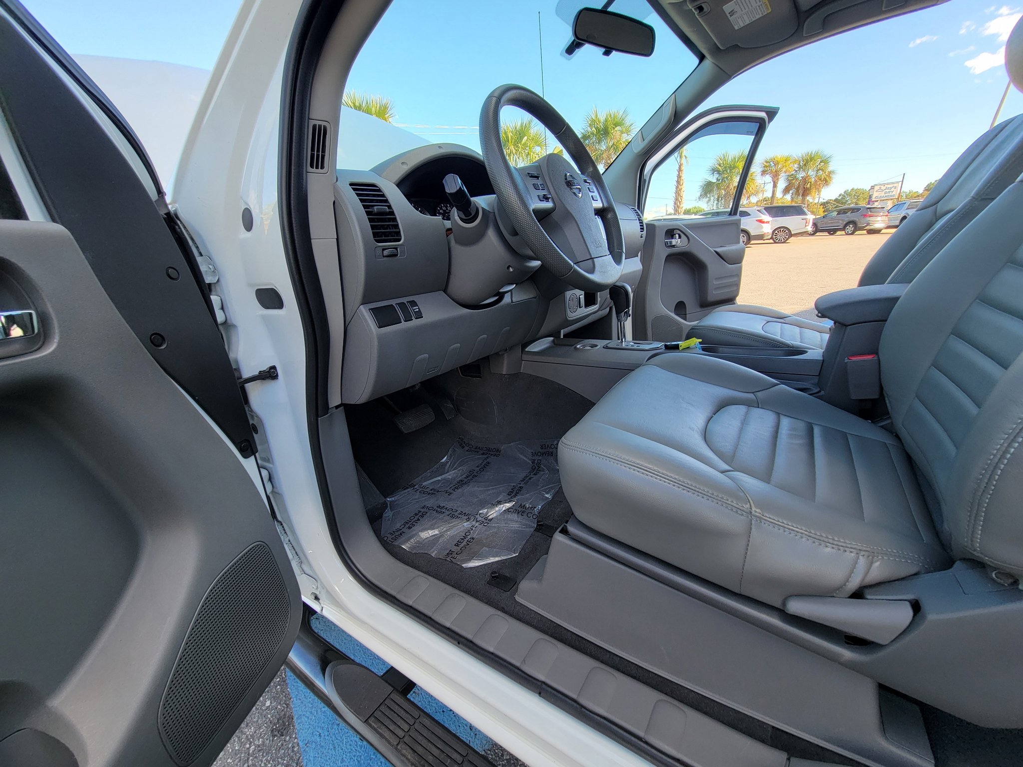 Used 2020 Nissan Frontier S w/ S Utility Package image 31