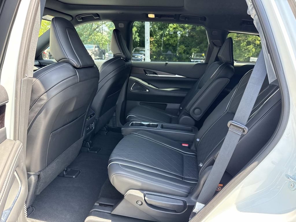 Certified 2025 INFINITI QX60 Autograph w/ Cargo Package AWD/4WD image 17