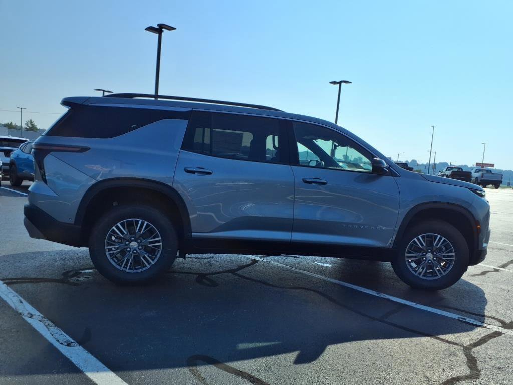 New 2026 Chevrolet Traverse LT w/ Enhanced Driving Package image 29
