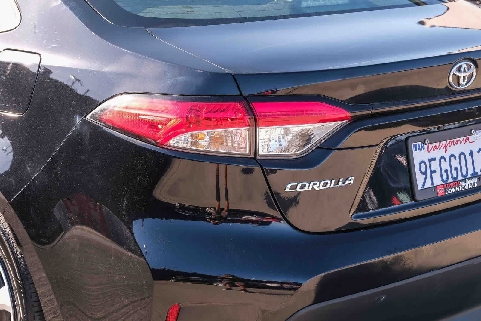 Used 2023 Toyota Corolla LE FWD image 7