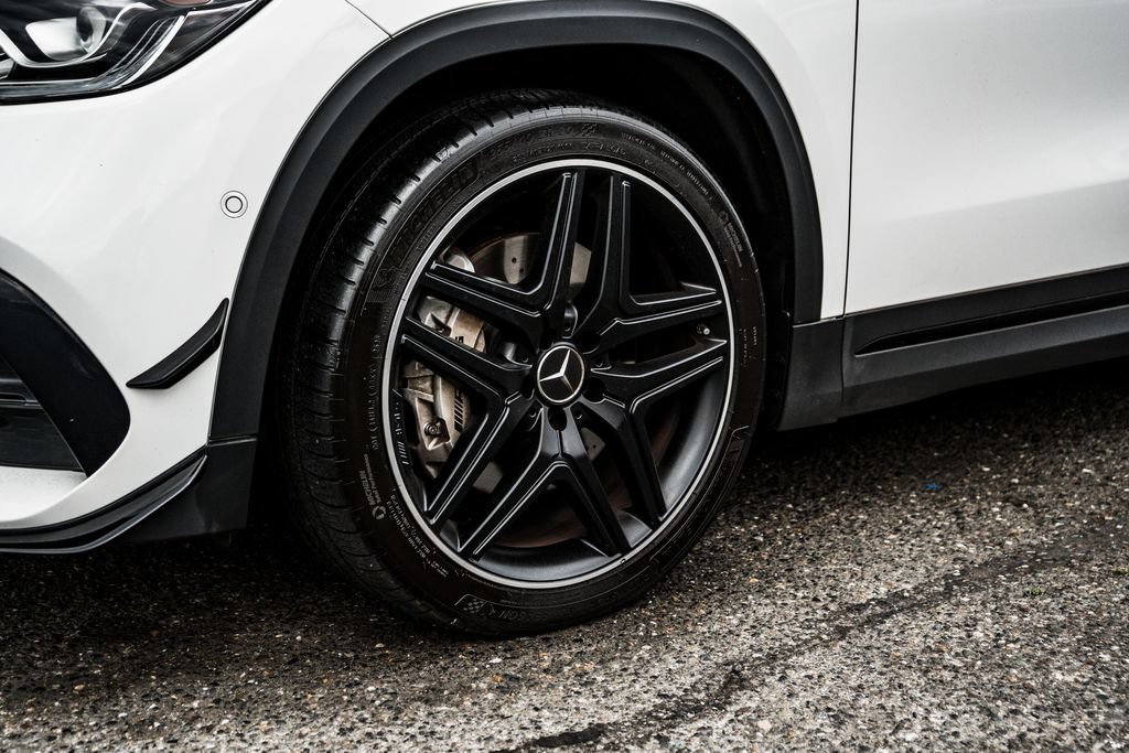 Used 2022 Mercedes-Benz GLA 35 AMG 4MATIC image 13