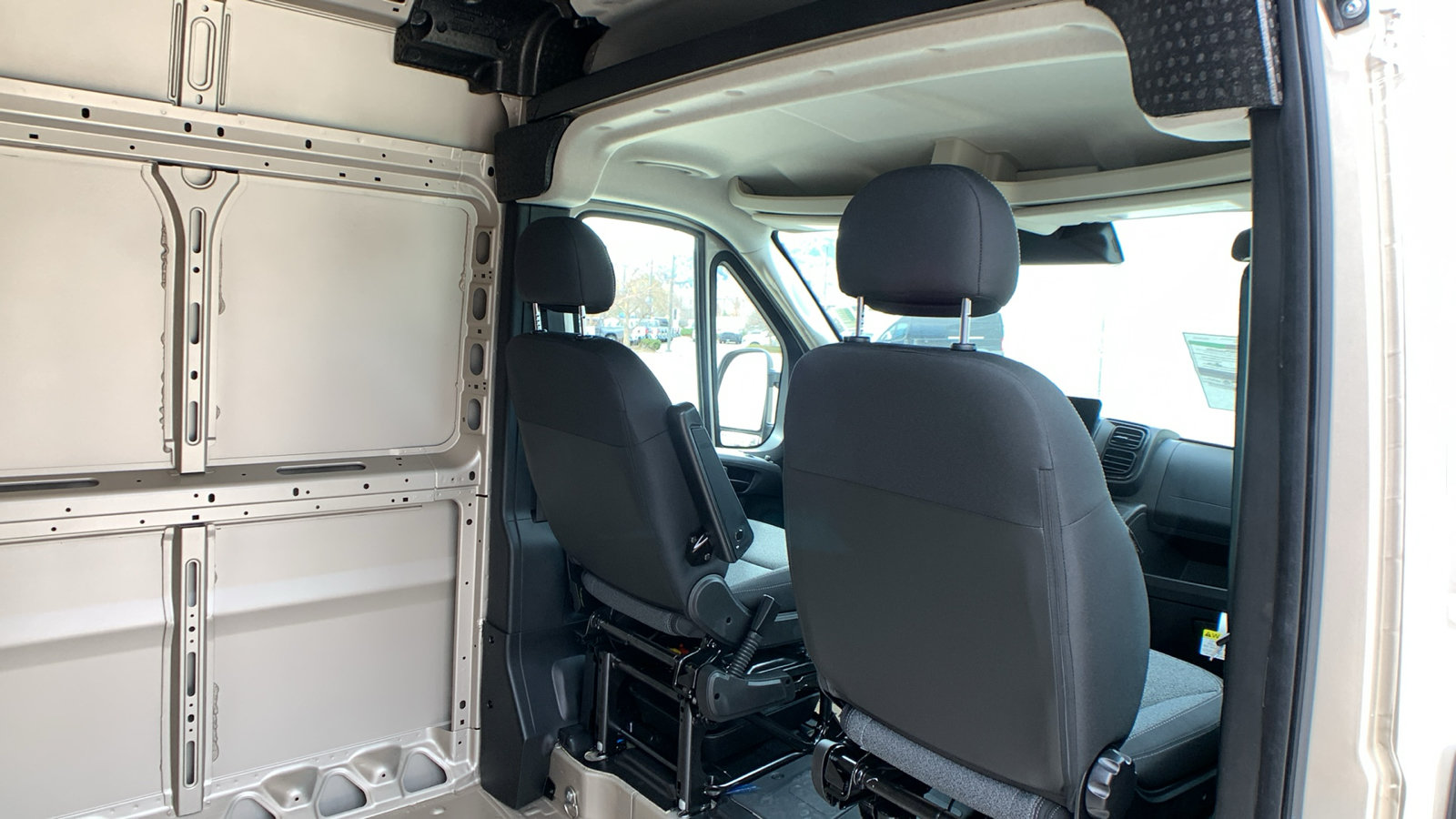 New 2026 RAM ProMaster 2500 w/ Premium Convenience Group FWD image 24