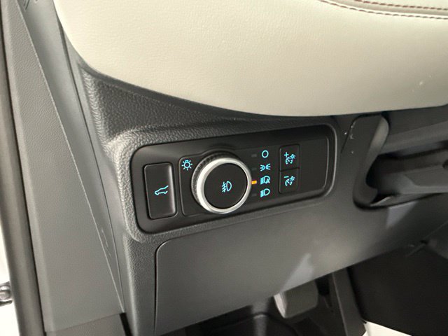 Used 2026 Ford Explorer Active w/ Active Comfort Package RWD image 19