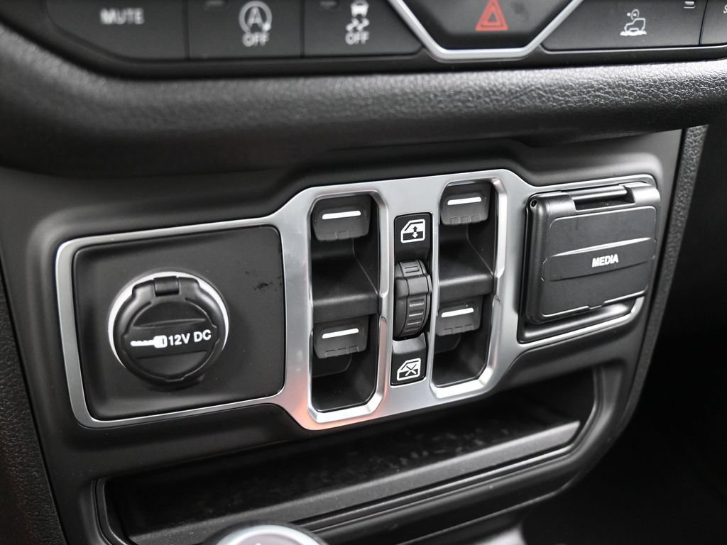 New 2026 Jeep Gladiator Sport AWD/4WD image 20
