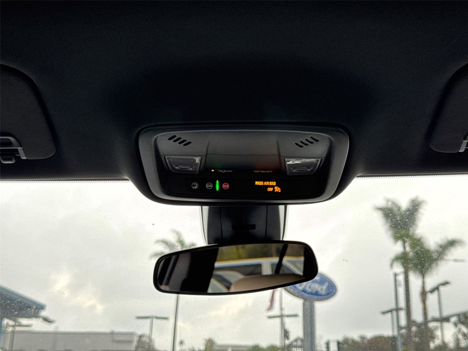 Used 2023 Chevrolet Traverse LS image 25