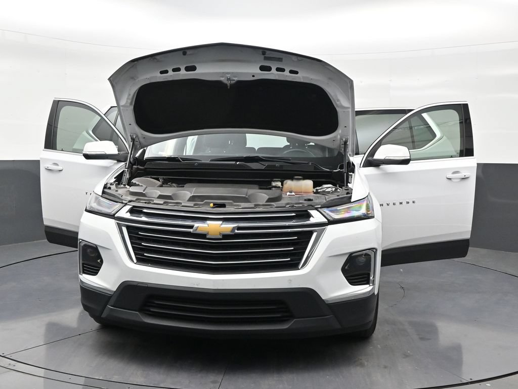 Used 2023 Chevrolet Traverse LT FWD image 32