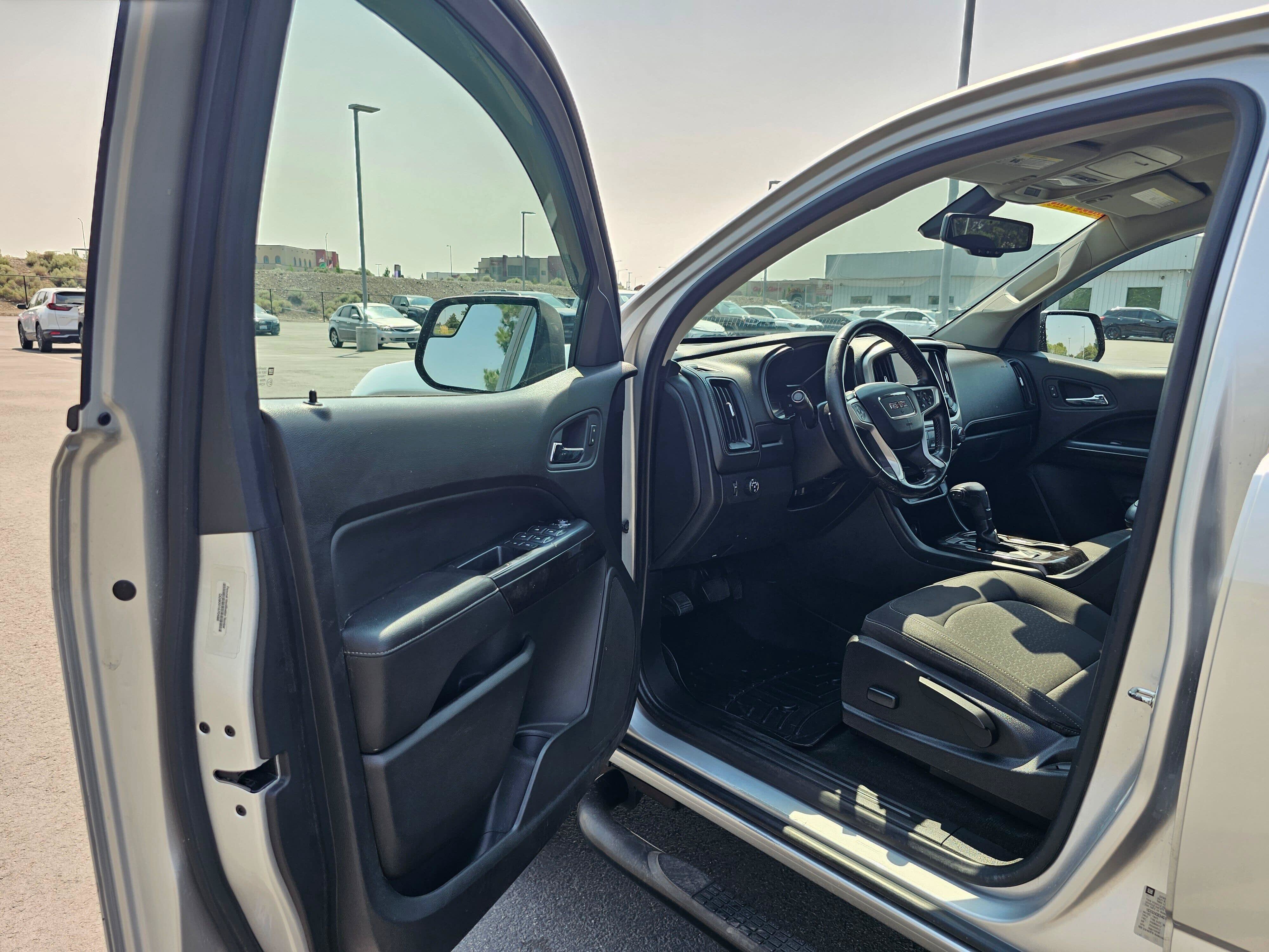 Used 2016 GMC Canyon SLE w/ SLE Convenience Package RWD image 18
