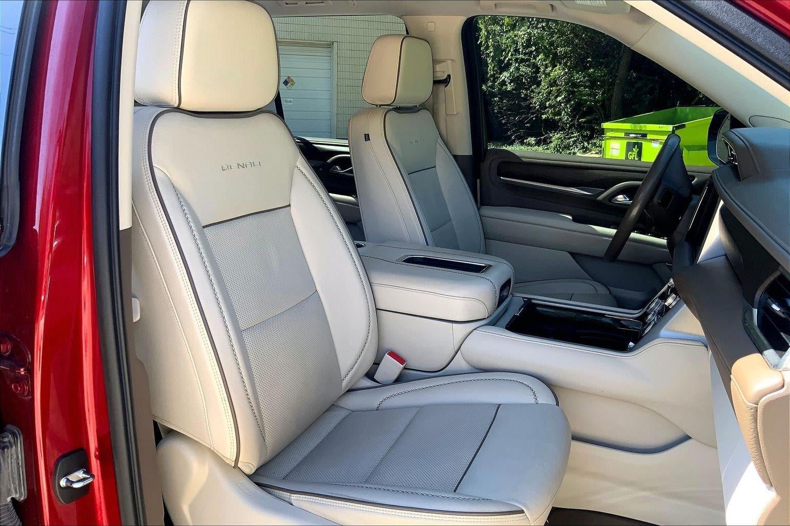 Used 2021 GMC Yukon Denali AWD/4WD image 7