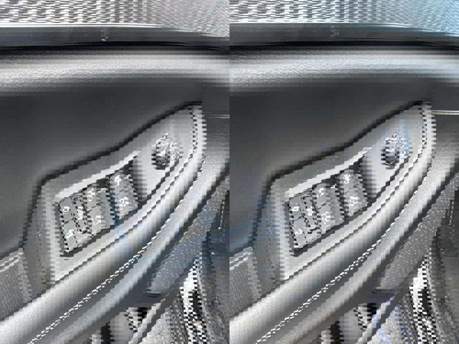 Used 2025 Jeep Grand Cherokee L Laredo w/ Luxury Tech Group I image 13