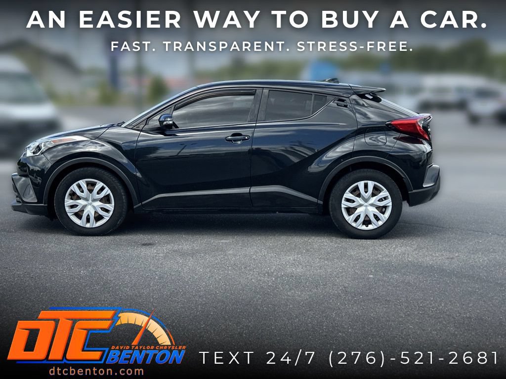 Used 2019 Toyota C-HR LE FWD image 3