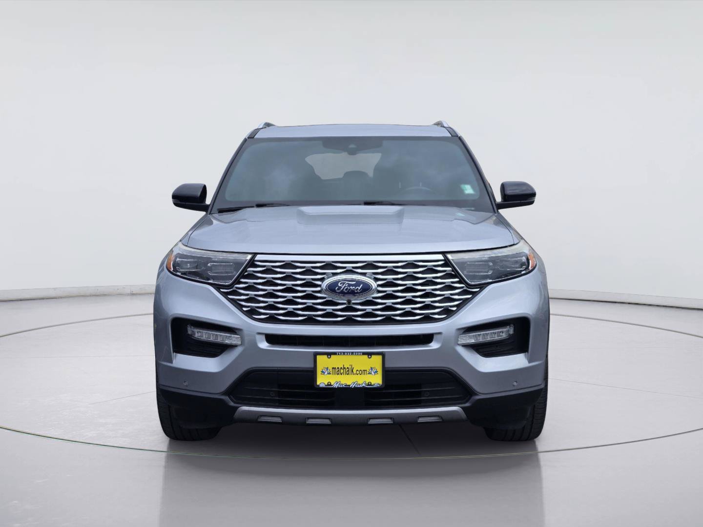 Used 2020 Ford Explorer Platinum AWD/4WD image 2