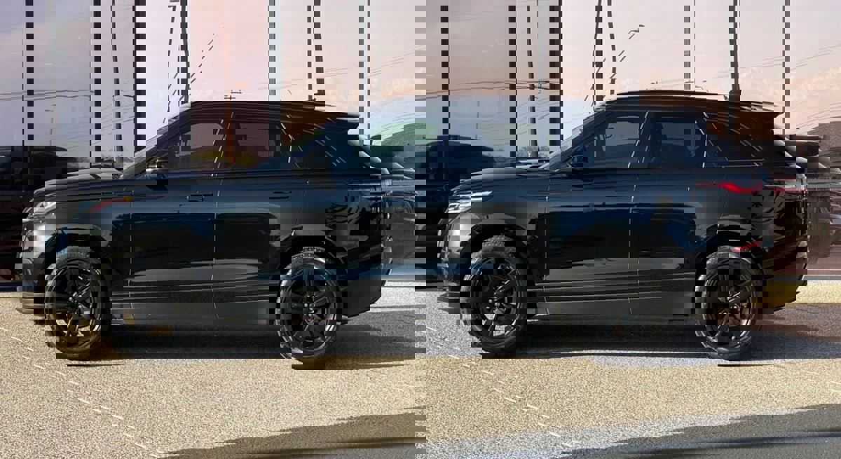 Used 2019 Land Rover Range Rover Velar S image 5