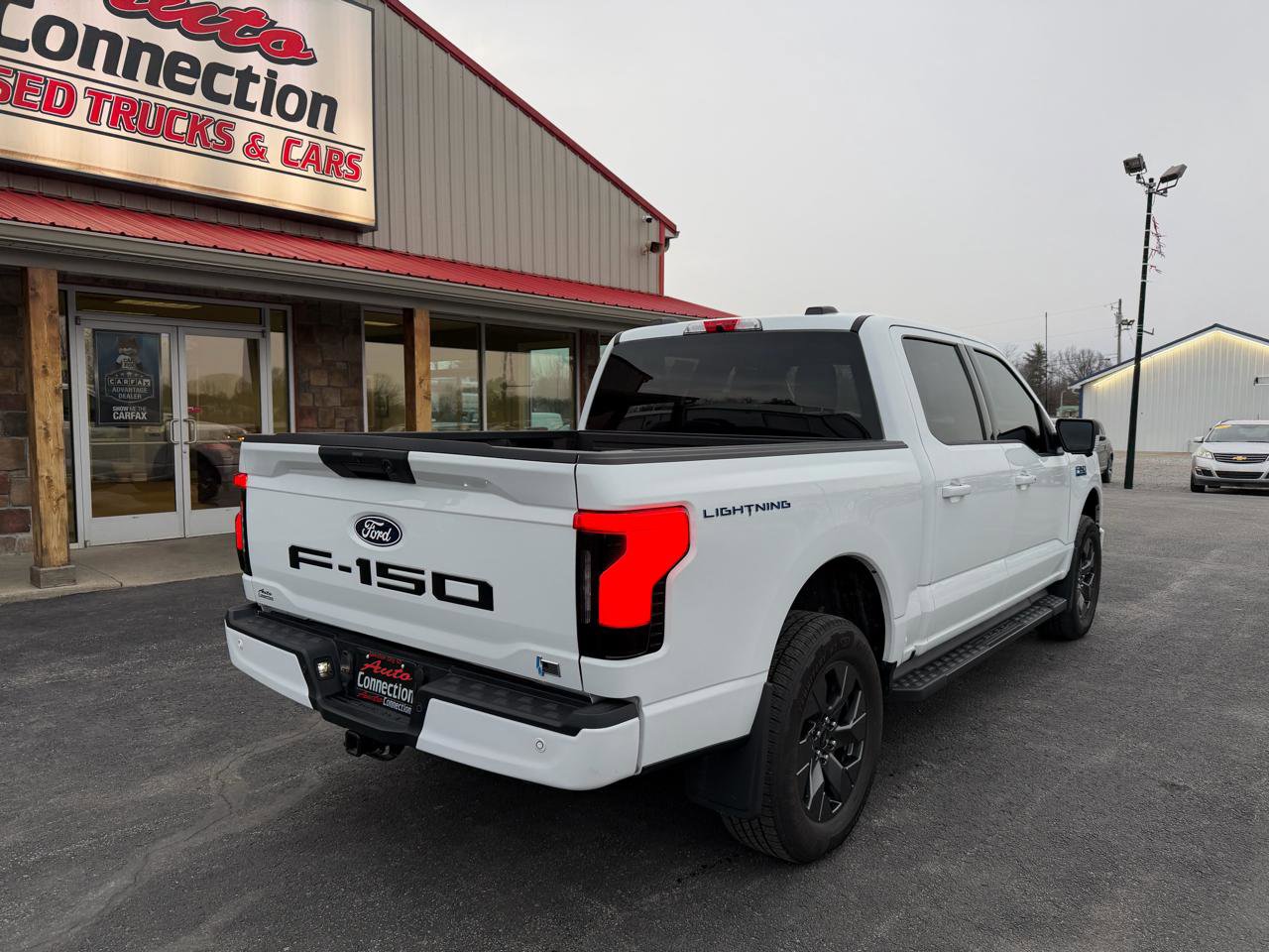 Used 2025 Ford F150 Lightning Flash image 4
