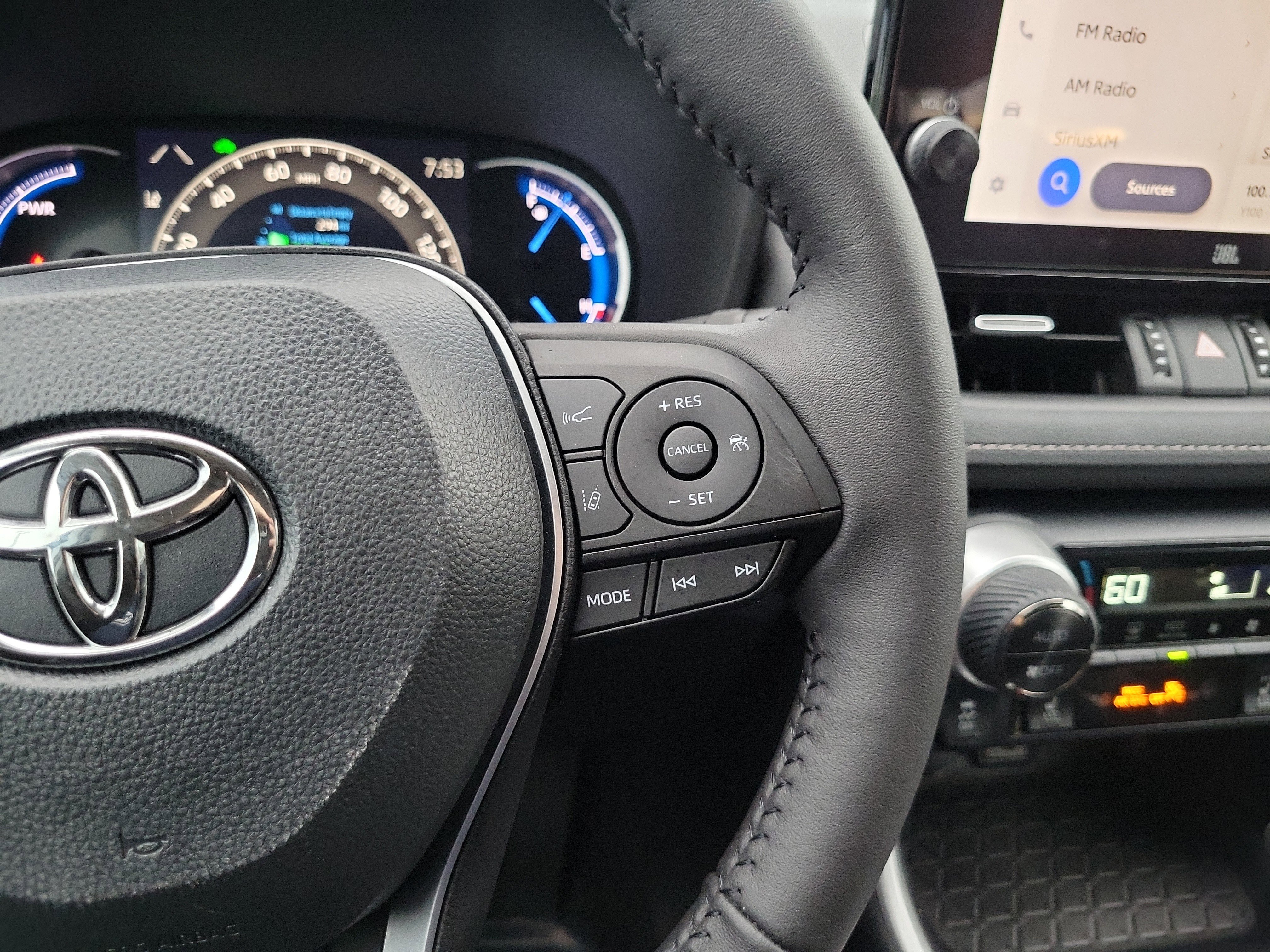 Used 2024 Toyota RAV4 XLE Premium image 17