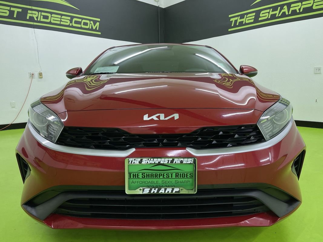 Used 2023 Kia Forte LXS w/ LXS Technology Package image 3