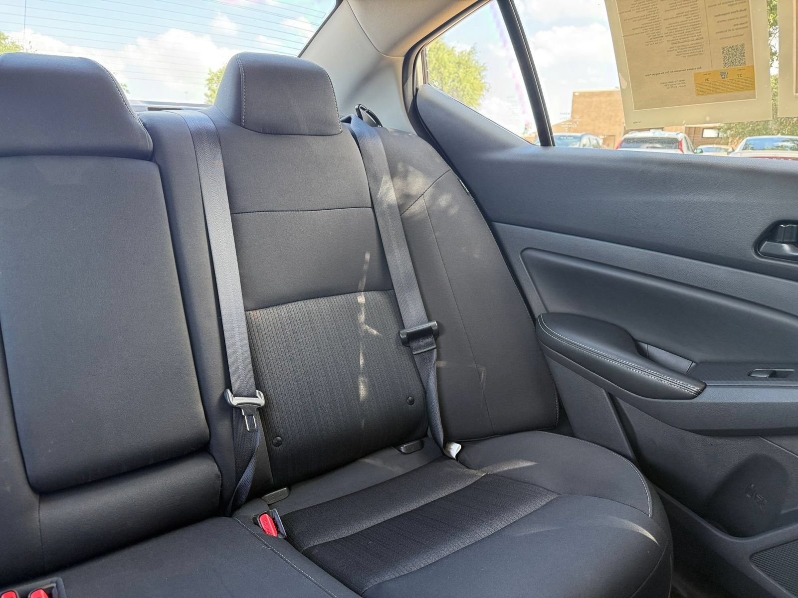 Used 2025 Nissan Altima 2.5 SV FWD image 38