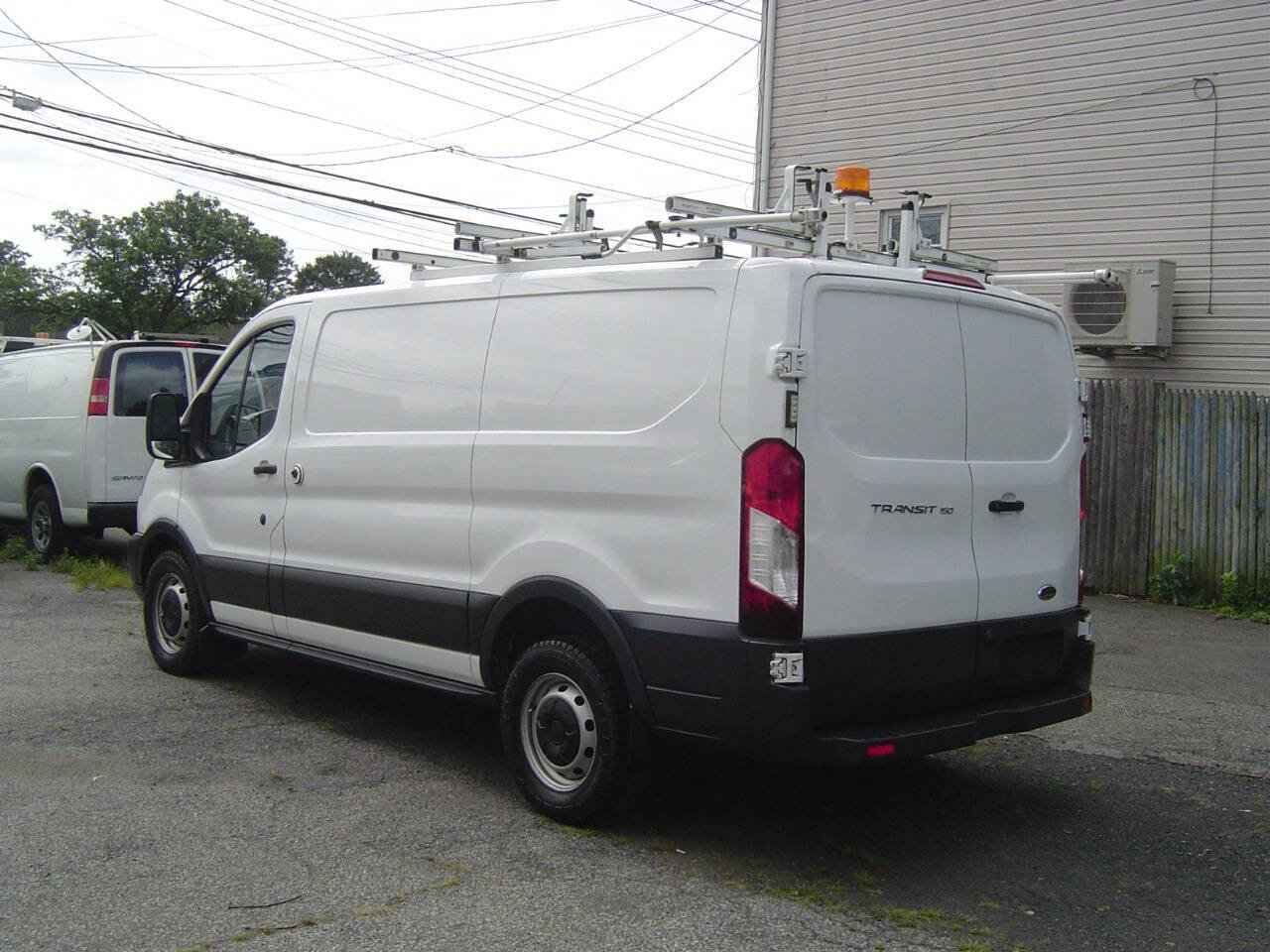 Used 2017 Ford Transit 150 130 Low Roof image 6