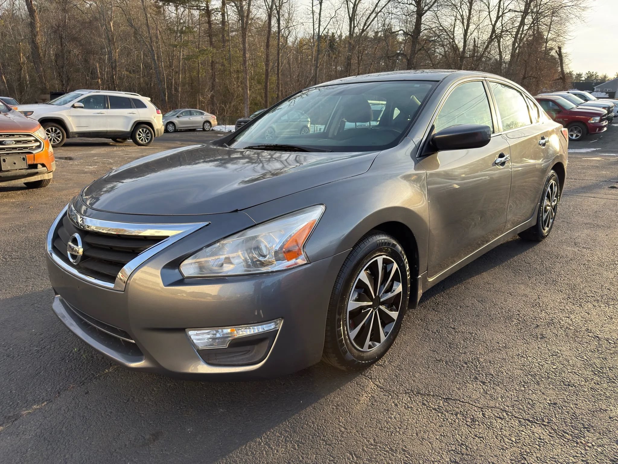 Used 2015 Nissan Altima 2.5 S w/ Power Driver Seat Package FWD image 3
