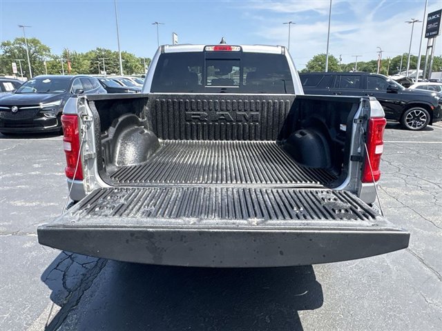 Used 2025 RAM 1500 Laramie w/ Sport Appearance Package AWD/4WD image 26