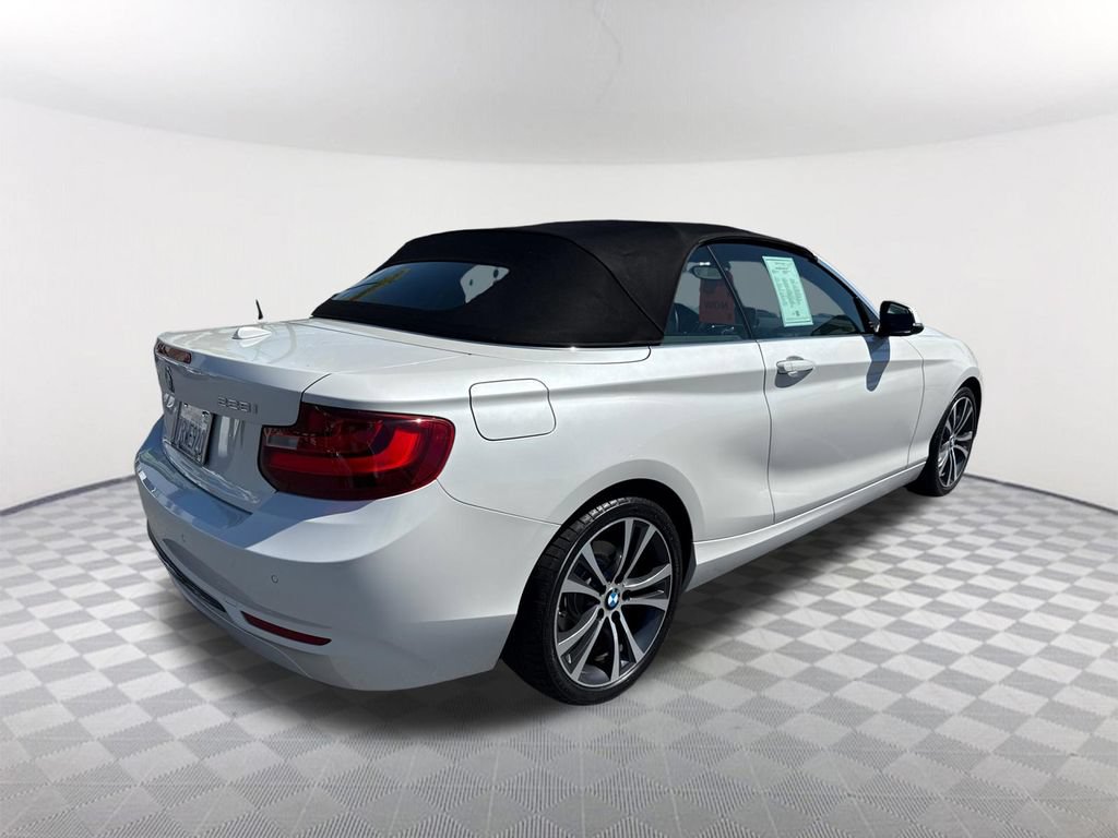 Used 2016 BMW 228i Convertible RWD image 4