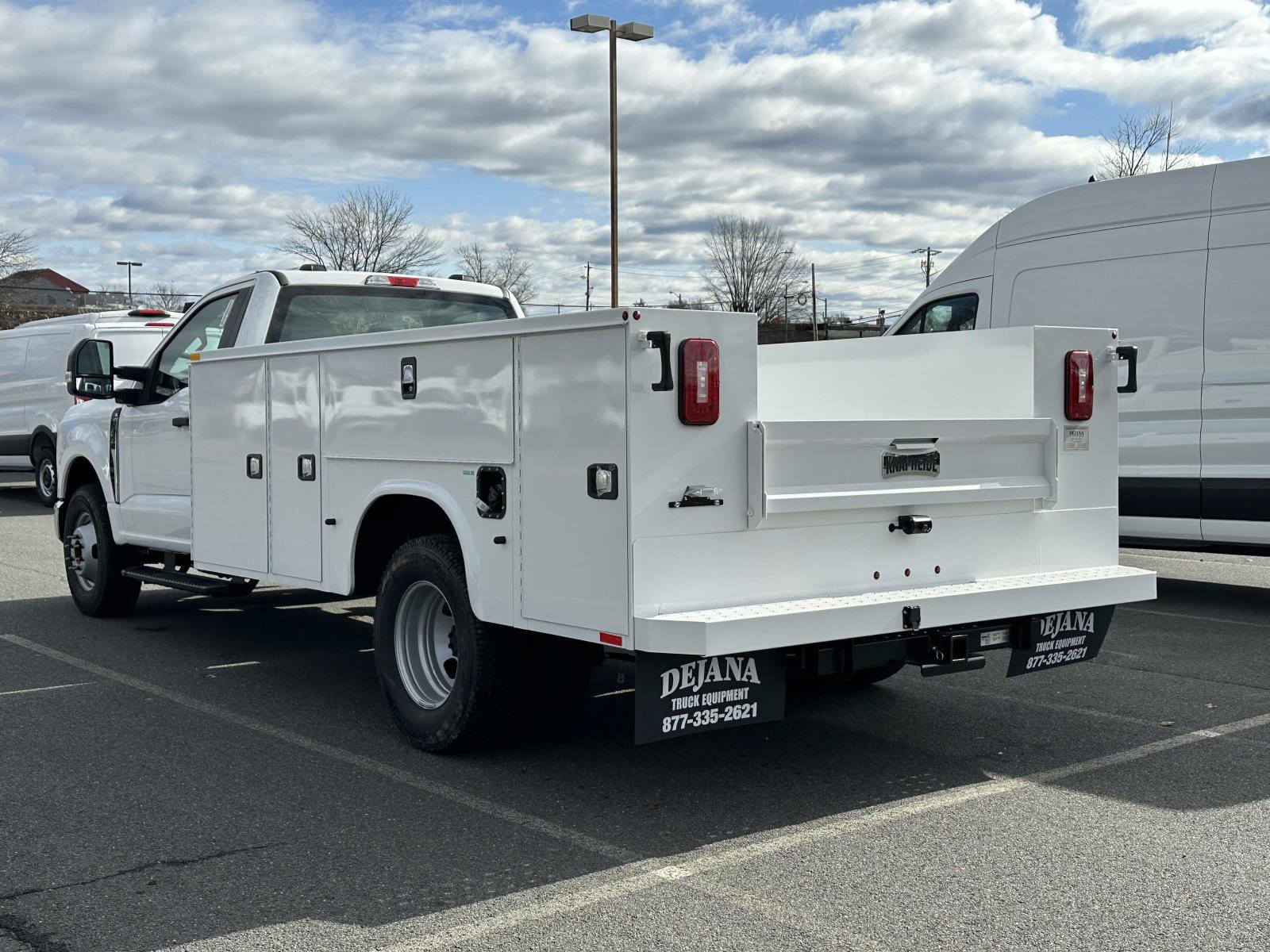 New 2024 Ford F350 XL w/ XL Chrome Package RWD image 4