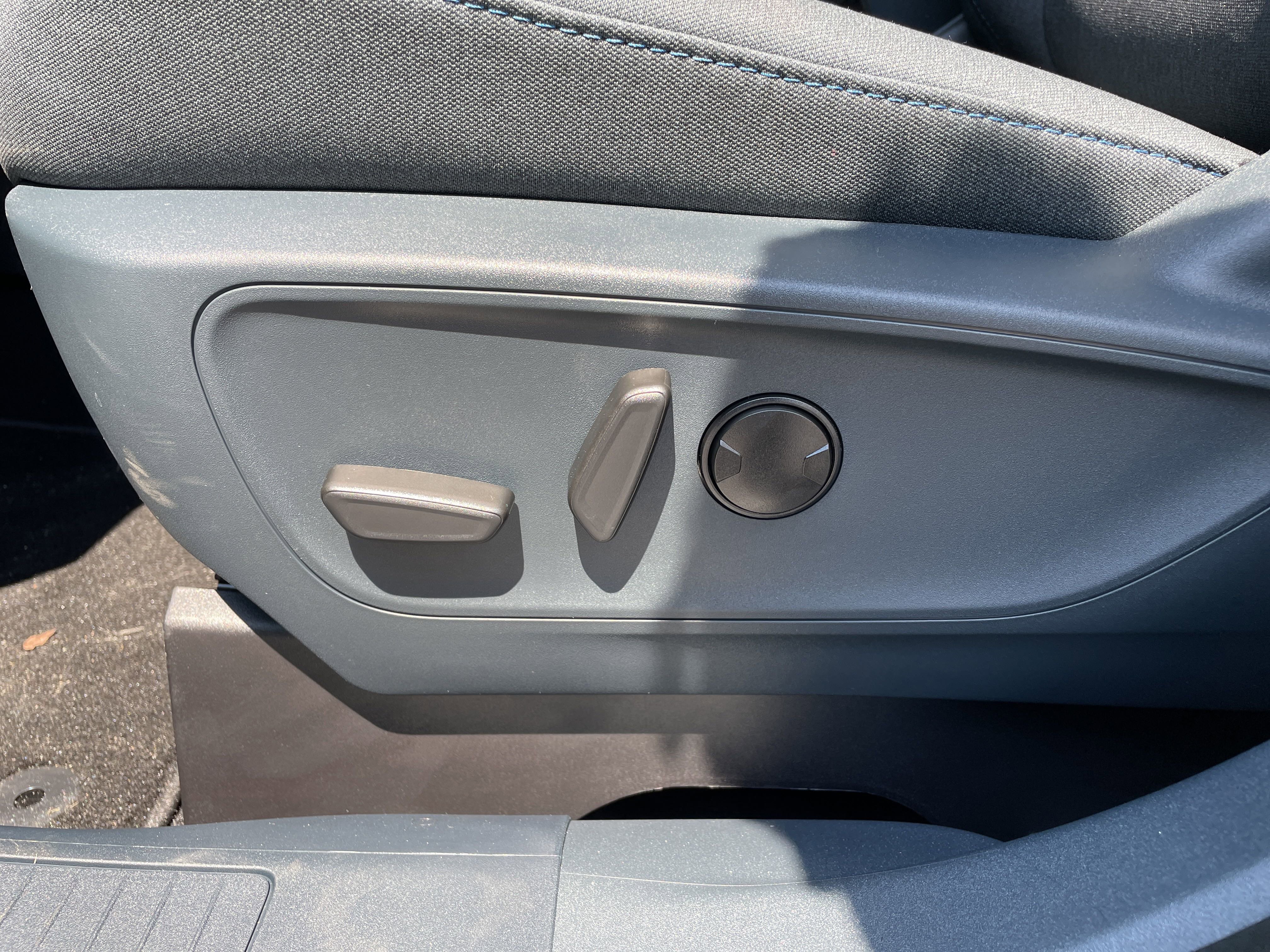 New 2025 Ford Maverick XLT w/ XLT Luxury Package image 14