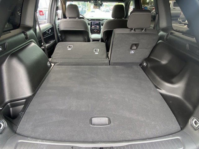 Used 2025 Jeep Grand Cherokee Laredo X w/ Luxury Tech Group I image 21