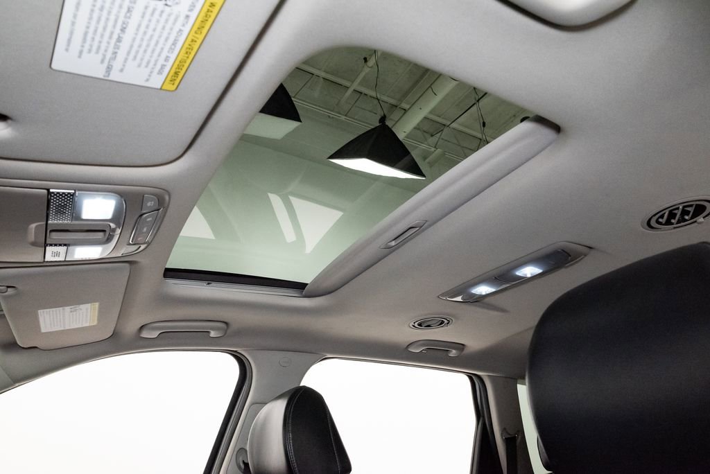 Used 2022 Kia Telluride S image 8