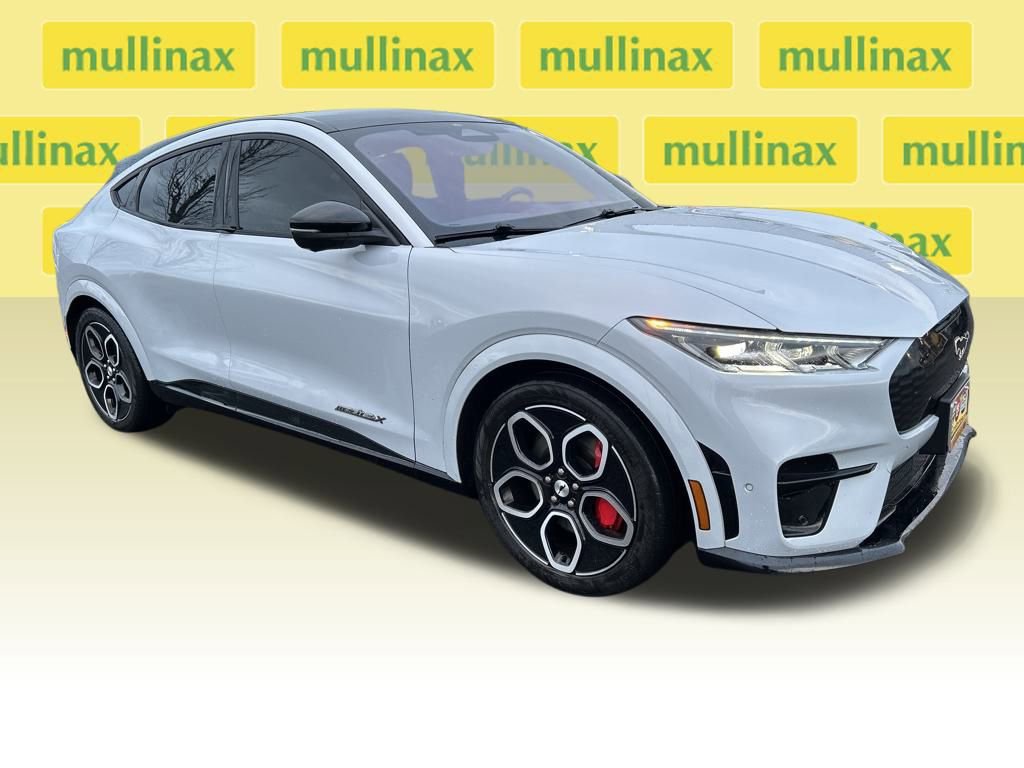Certified 2022 Ford Mustang Mach-E GT image 1