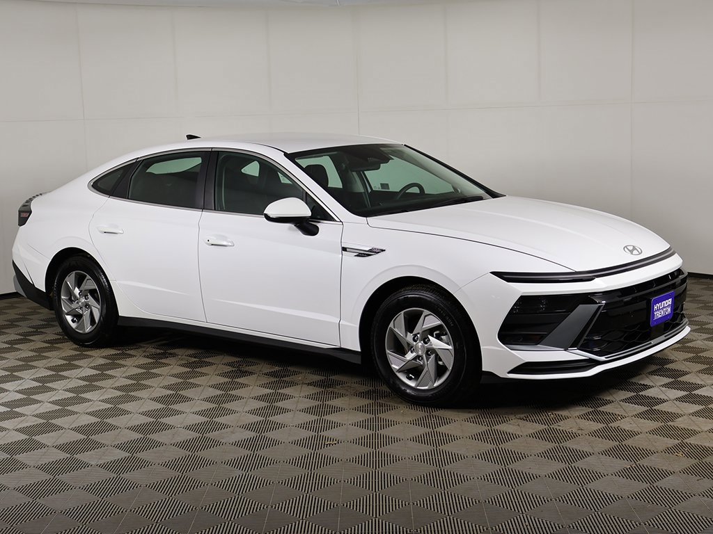 Used 2025 Hyundai Sonata SE image 38