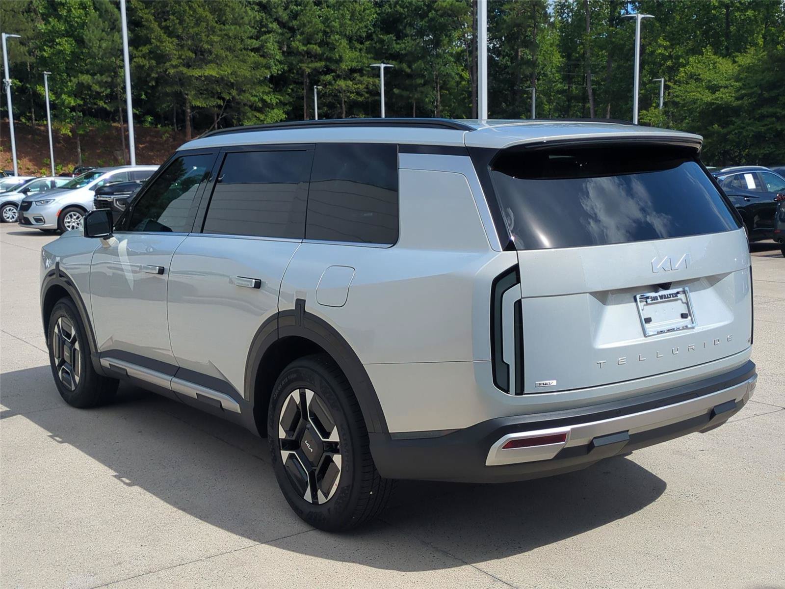 Used 2027 Kia Telluride EX AWD/4WD image 3