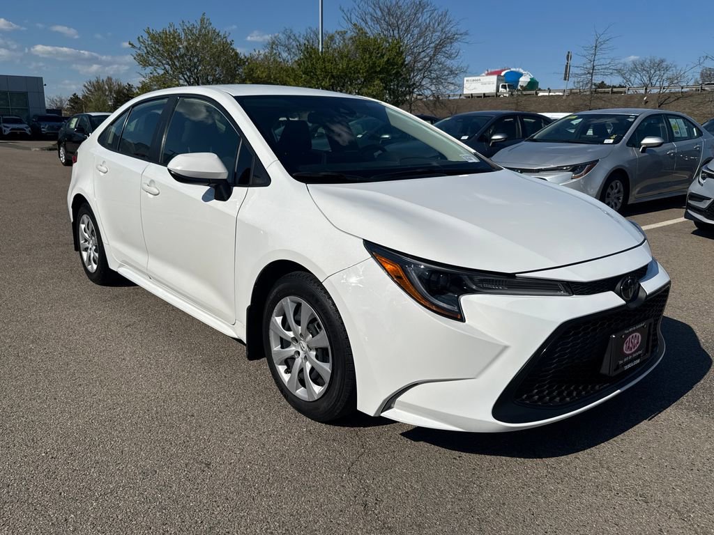 Used 2022 Toyota Corolla LE FWD image 9