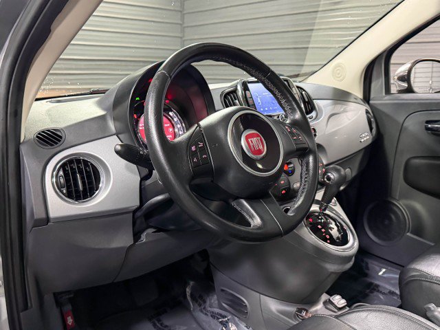 Used 2017 FIAT 500 Lounge image 12