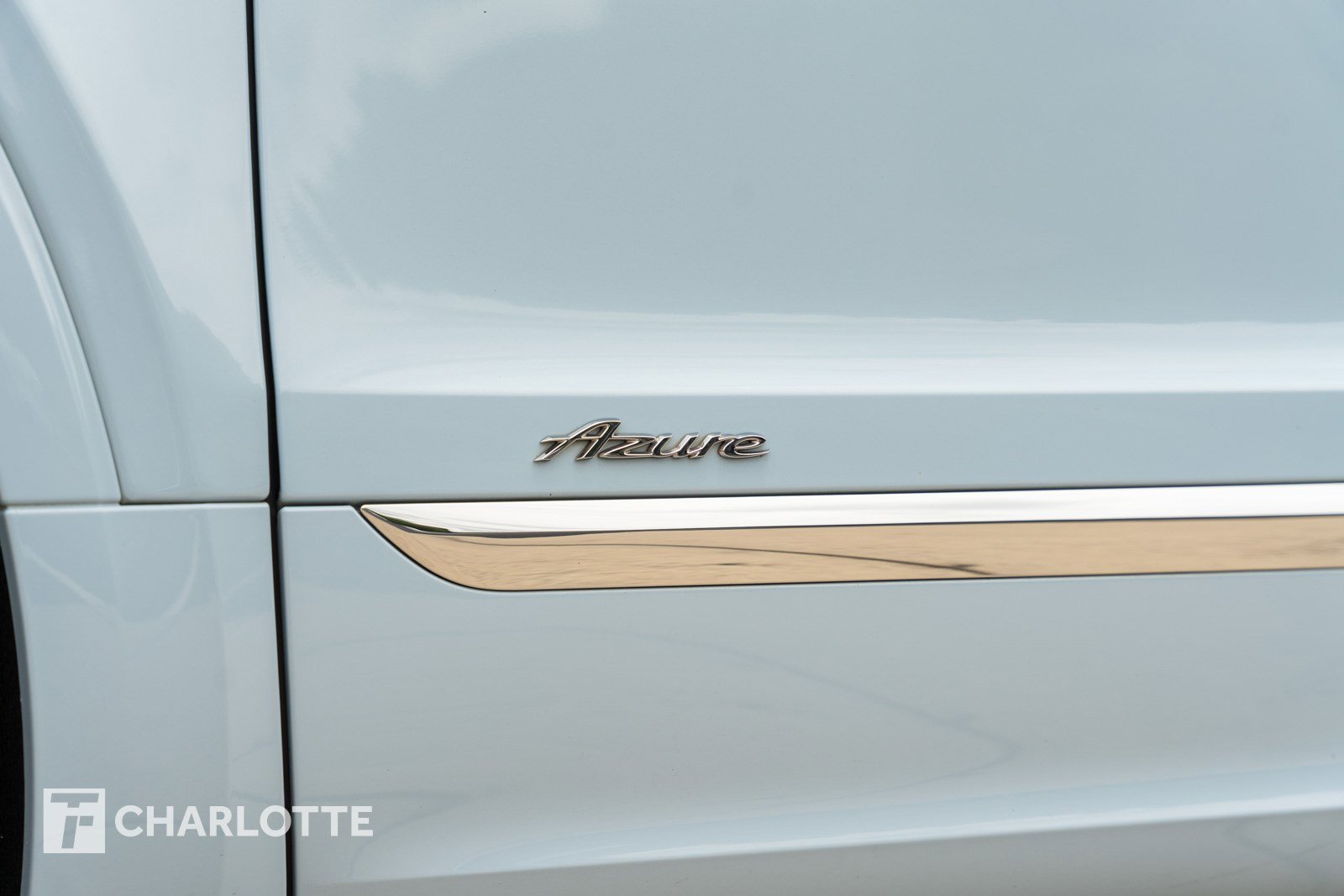 Used 2023 Bentley Bentayga Extended Wheelbase image 10