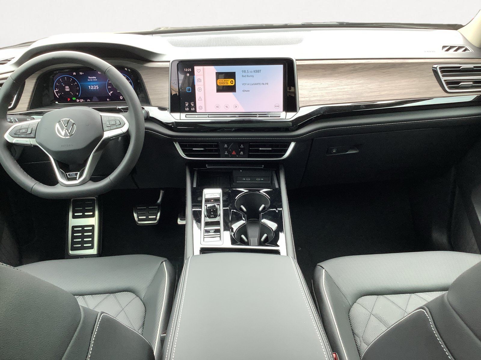 New 2026 Volkswagen Atlas SEL Premium R-Line AWD/4WD image 13