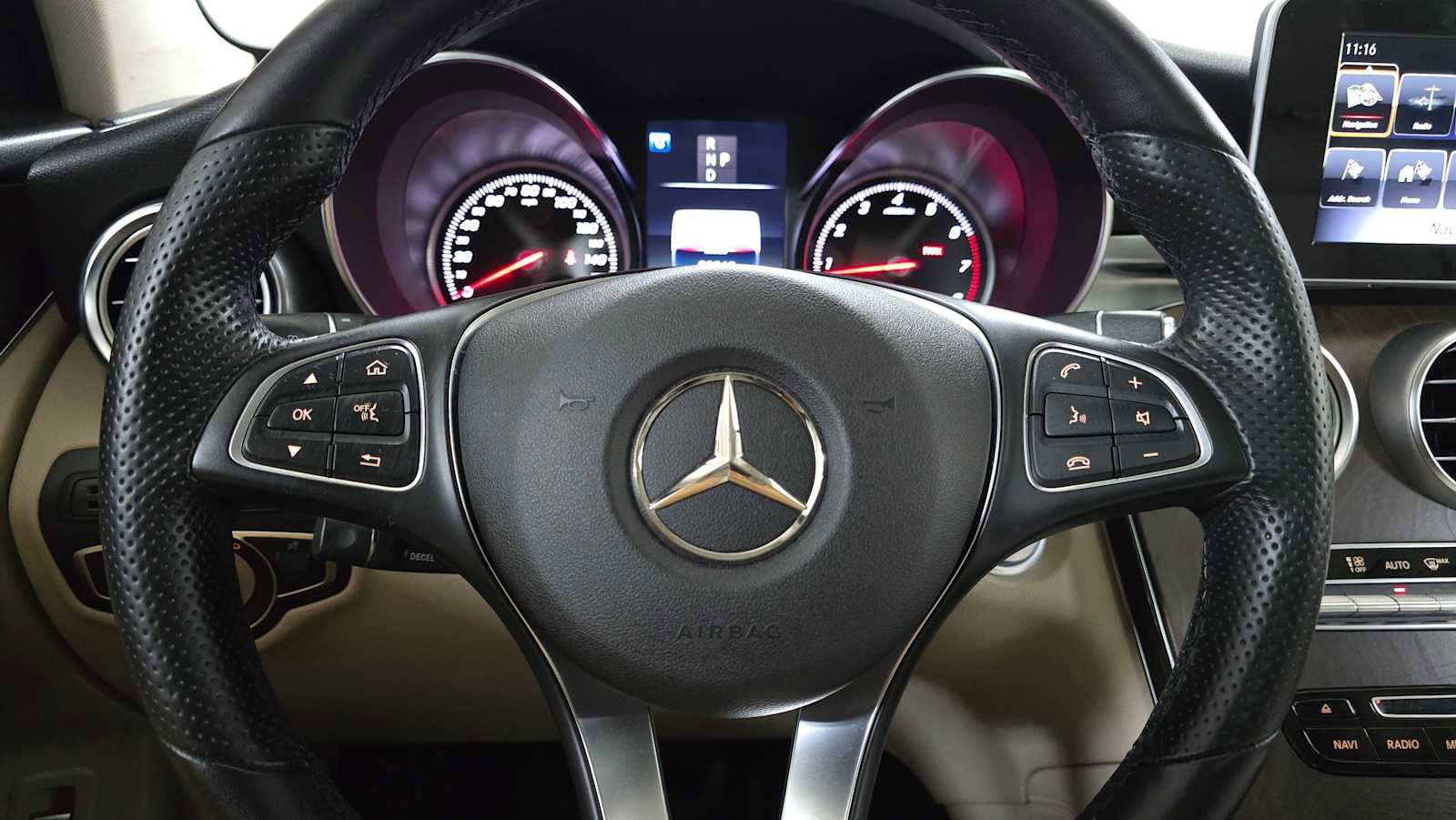 Used 2019 Mercedes-Benz GLC 300 4MATIC image 27