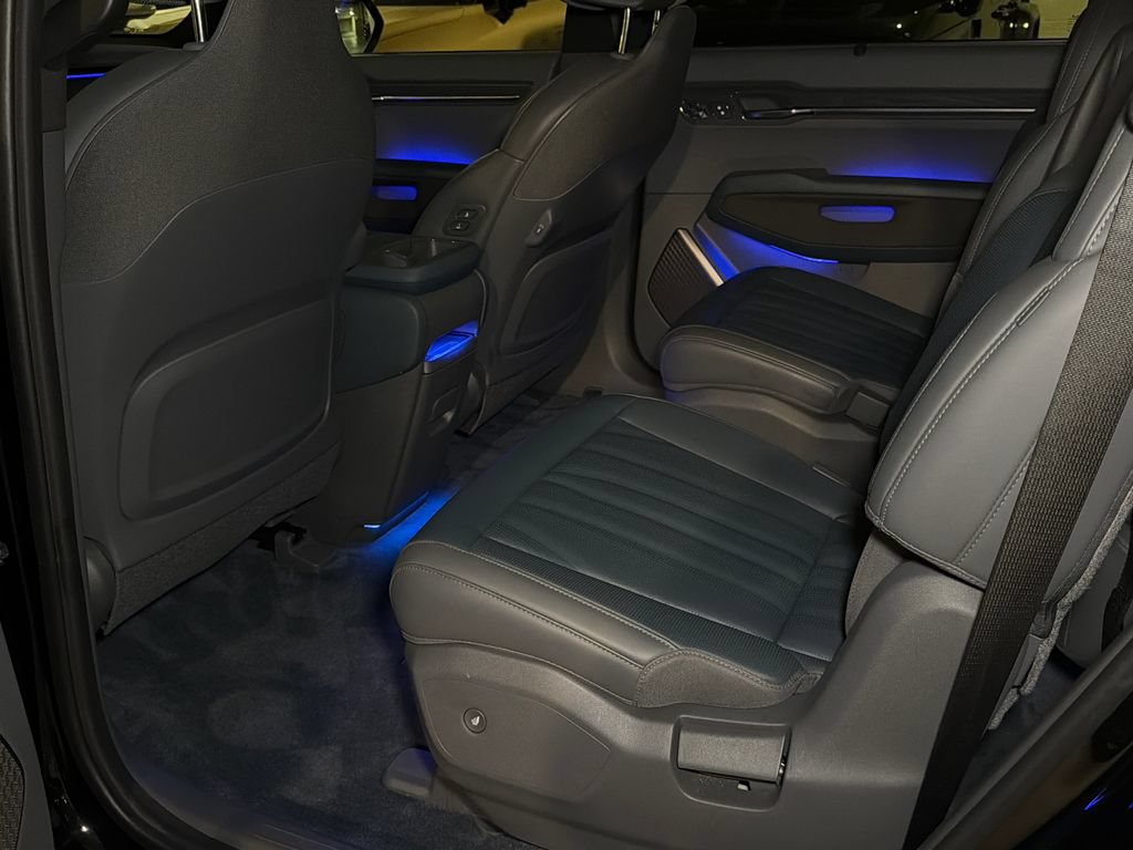Certified 2024 Kia EV9 GT-Line AWD/4WD image 18