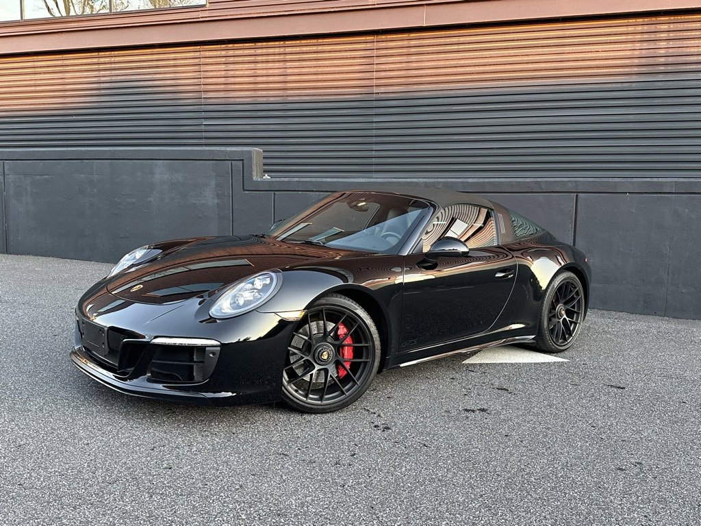 Certified 2019 Porsche 911 Targa 4 GTS image 1